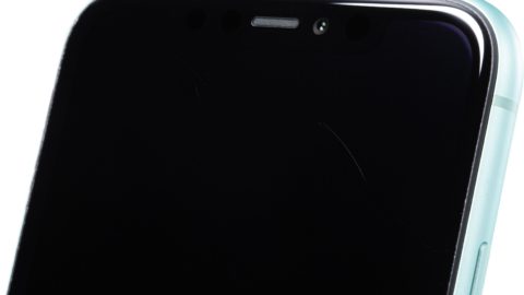 Rayure visible uniquement sous angle (A)